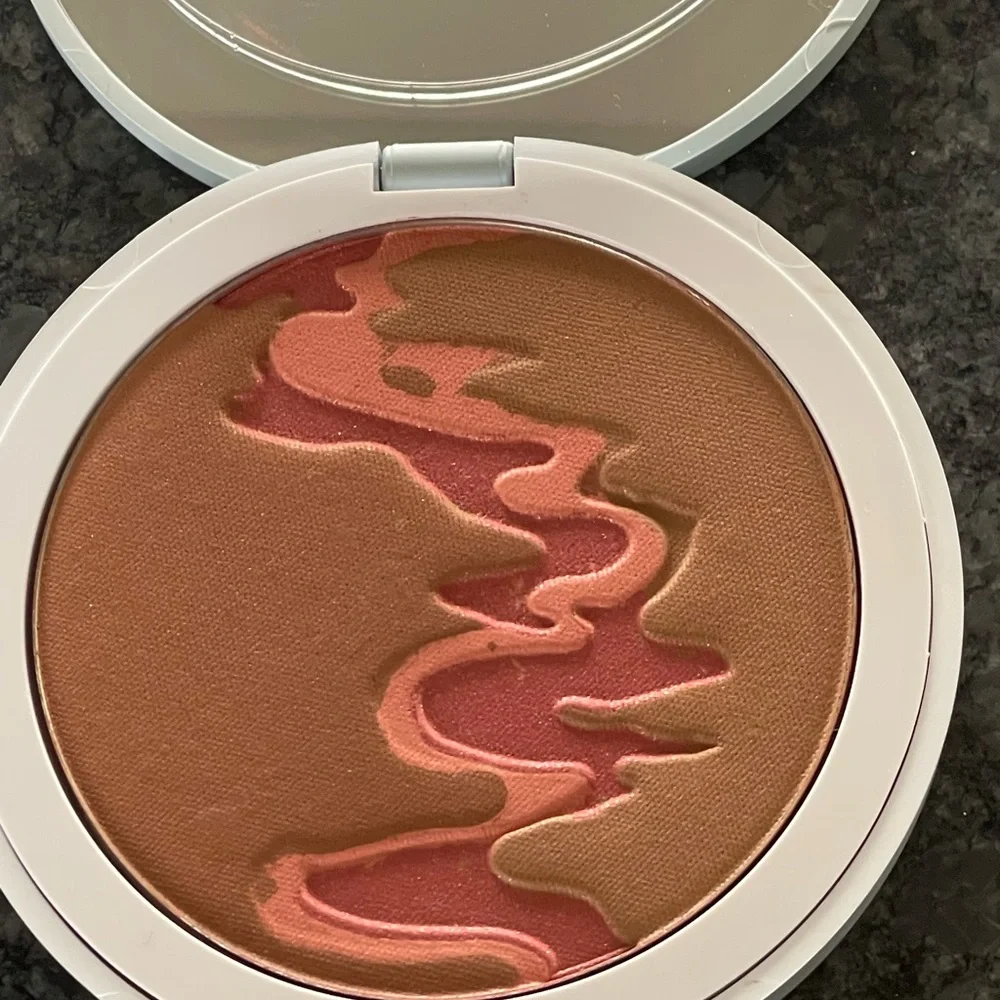 Flyte 70 ColorBack Burnished Bronze in Vacation Mid-tone flushed sunkissed combo